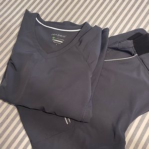 Healing Hands Scrubs grey L top/M bottoms